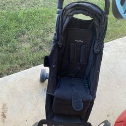 Nuna stroller 