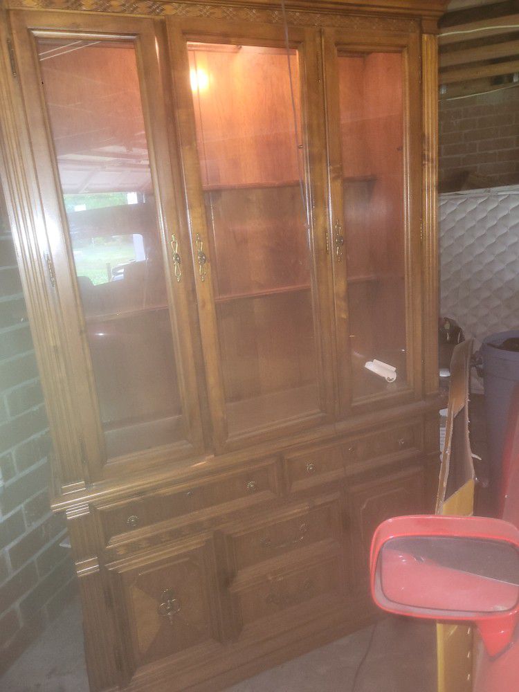 American Drew Lighted China Cabinet 