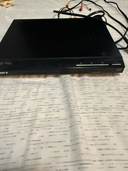 Sony DVP-SR510H, a compact 1080p upscaling HDMI DVD player Works perfectly  No remote