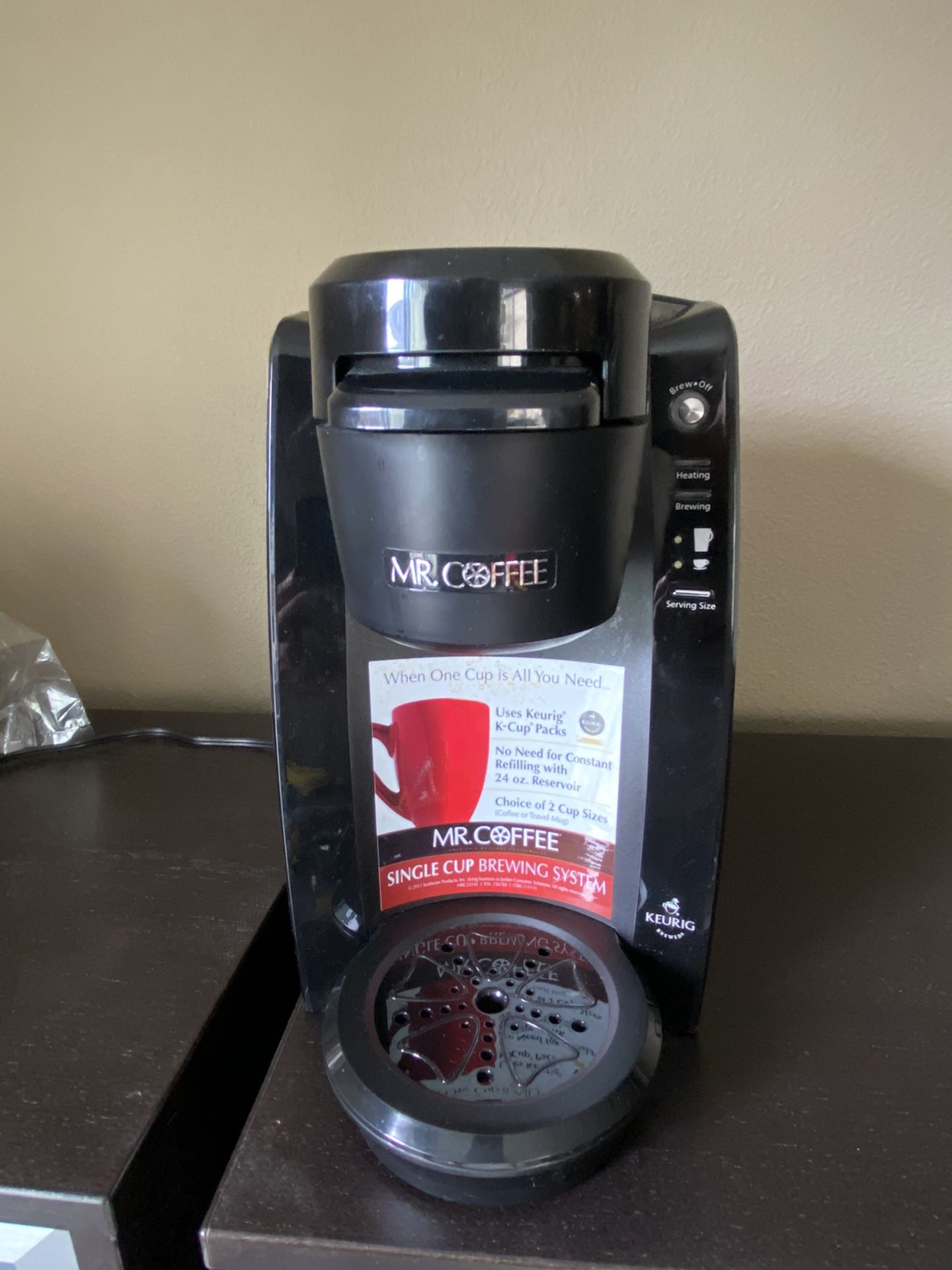 MR. COFFEE single cup brewing system (works with Keurig capsules)