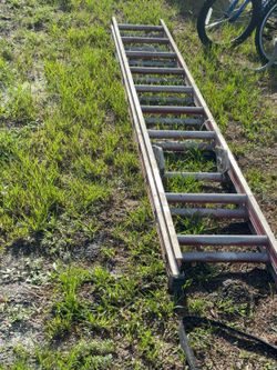 20’ Aluminum Extension Ladder – Good Condition
