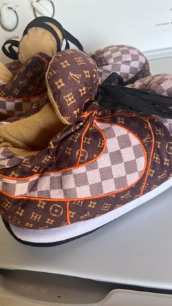 LV slippers