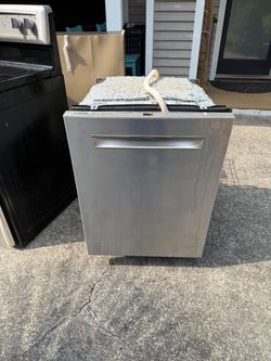 Free! Double oven, dishwasher, dryer, washer- Take All, You Haul