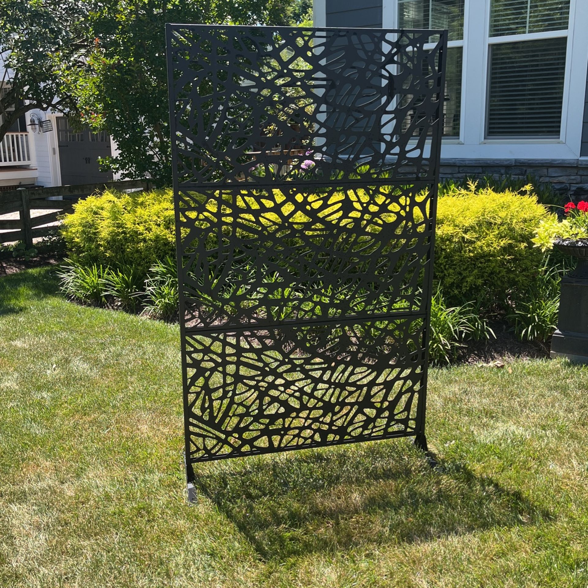 Metal Way fair Privacy Screen