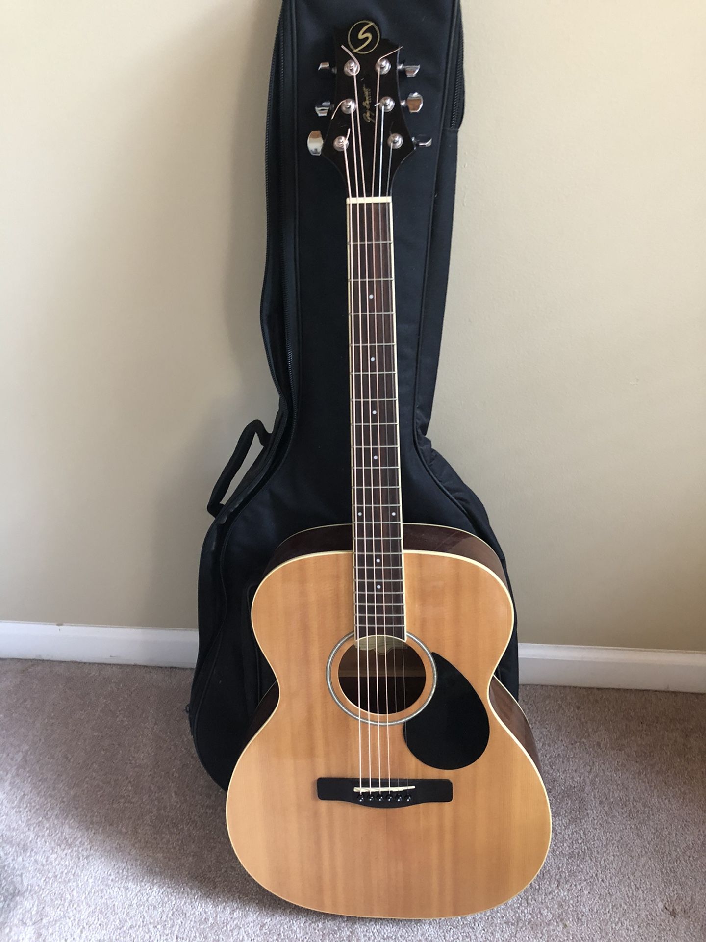 Acoustic 6-String Guitar