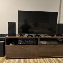 Klipsch Speakers And Amp 
