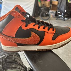 Nike Dunks 