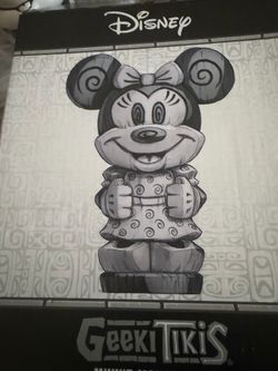 Disney Minnie Mouse Tiki Mug 17oz high-quality Ceramic Geeki Tikis New in box