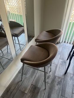 Barstools (great condition)