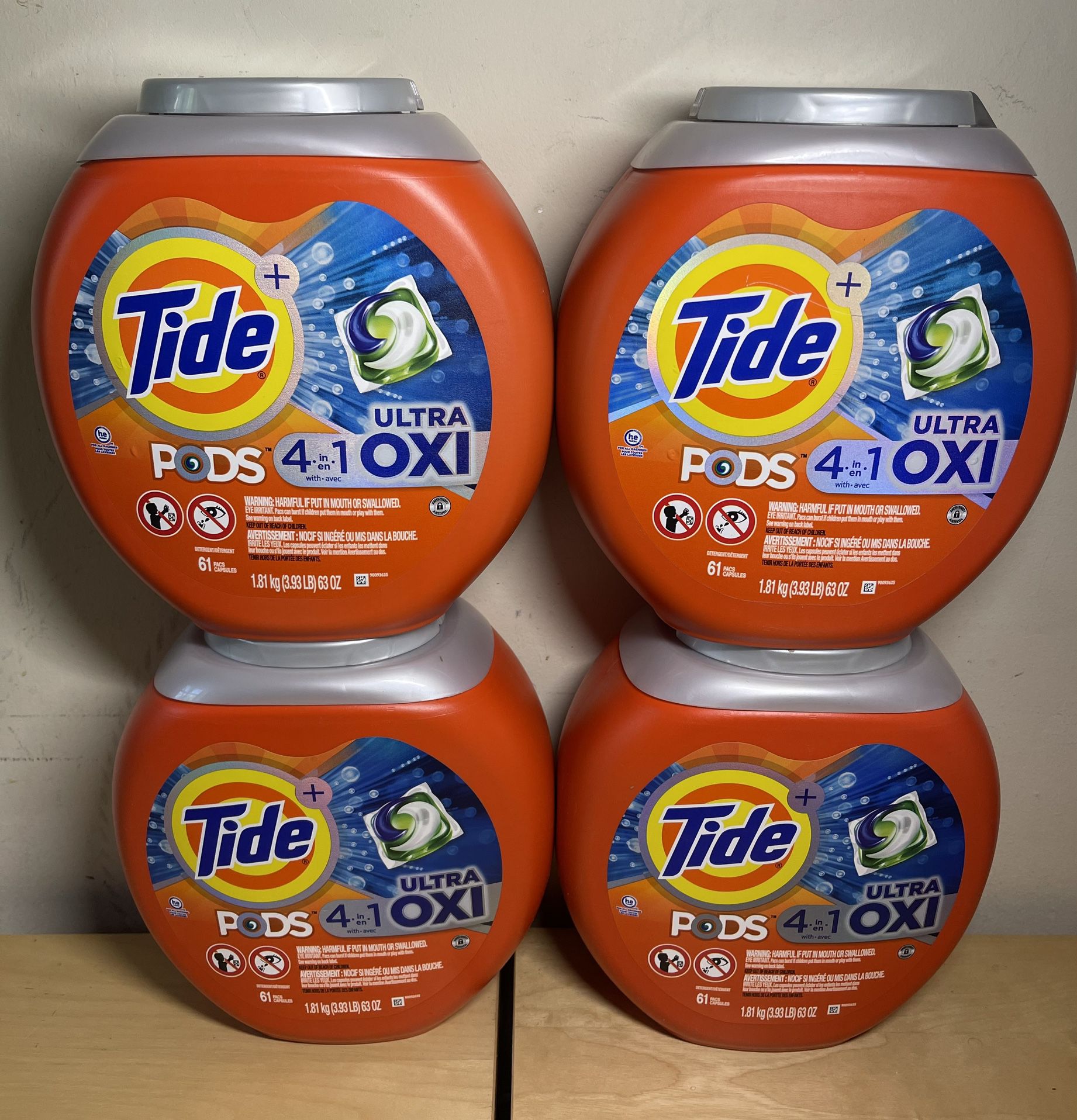 NEW Tide PODS Ultra Oxi Laundry Detergent Soap Pacs, 61 Count, 4 in 1 Laundry Pods