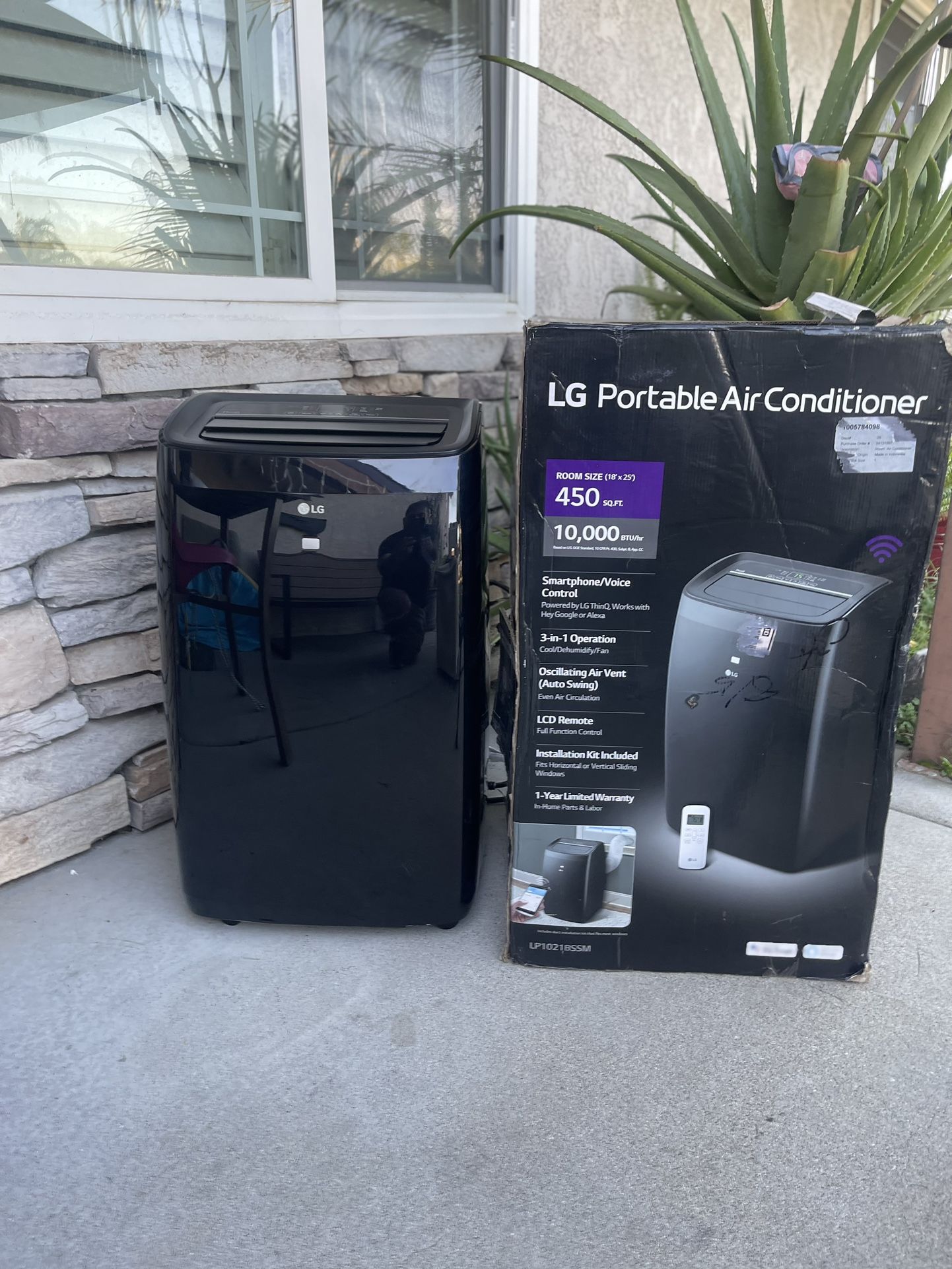 LG 10,000 BTU Portable Air Conditioner LP1021BSSM Cools 450 Sq. Ft. with Dehumidifier and Wi-Fi in Gray