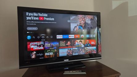 Toshiba 40" TV LCD in excellent condition