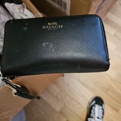 Coach wallet 5.00