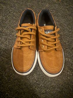 Boys casual shoes