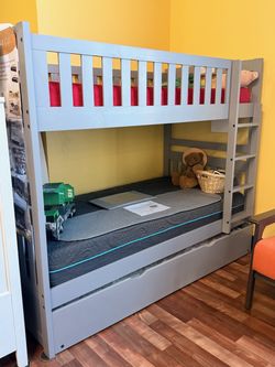 NEW Orion Twin/Twin Bunkbed w/ Twin Trundle