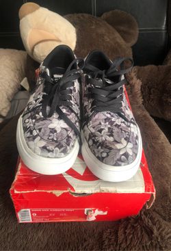 WMMS NIKE JUVENATE PRINT Size 9