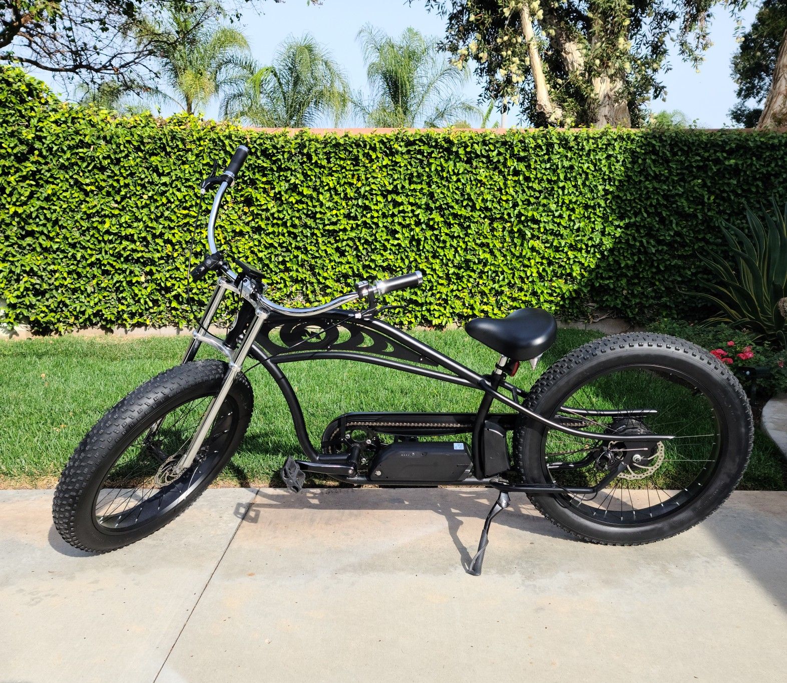Fat Tire Micargi Cyclone Deluxe Chopper Style Electric Bike