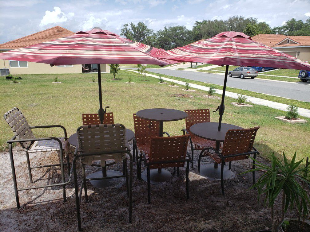 Patio set / outdoor furniture.