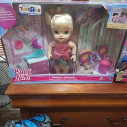 Toys R Us Exclusive Baby Alive Butterfly Party