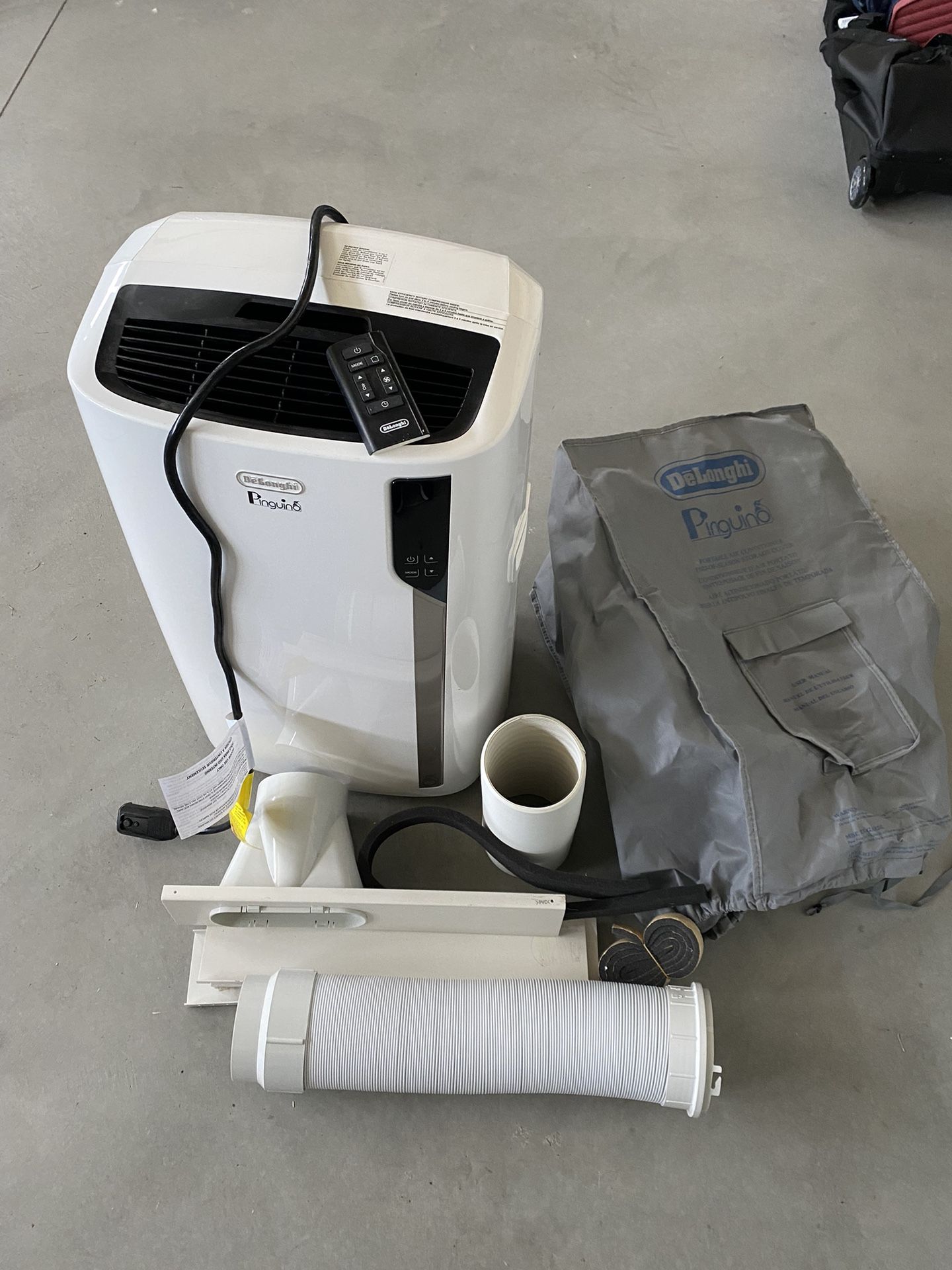 Delonghi Portable Air Conditioner With Remote 