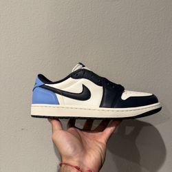 Air Jordan 1 Low Size 10.5 (NEW)