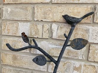 Metal Bird Garden Hook (DeZavala/Lockhill Selma 78230)