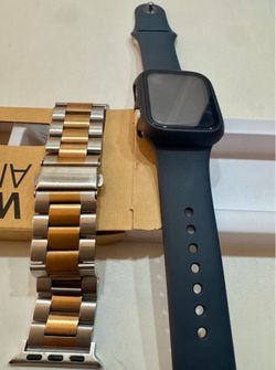 Apple Watch SE 2nd Gen 40mm Aluminum - 99% Battery Health - watchOS 26.6