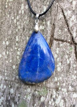 New lapis lazuli lazurite pendant imported from russia, lake baikal land