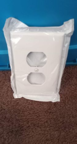 Outlet Wall Plates w/ Screw