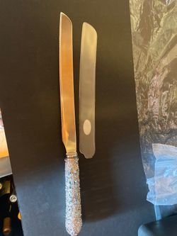 New cake cutter