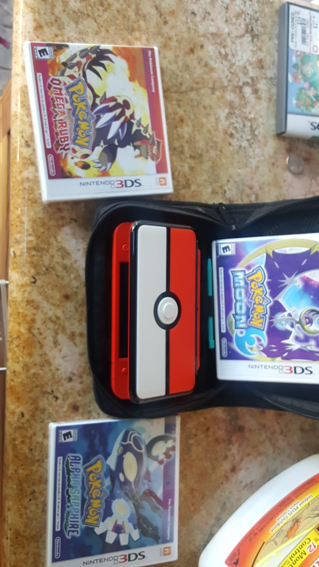 Pokemon 2DS XL bundle Pokemon games Moon Alpha Sapphire Omega Ruby Nintendo
