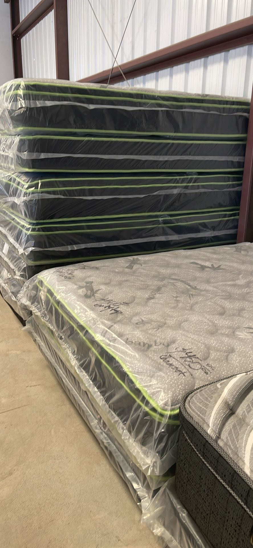 Super Sale 🔥🔥🔥💥💥 Free Delivery 🚚 Queen Size Matres Set Pillow Top