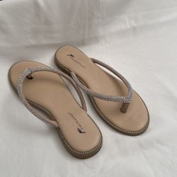 Women’s Flip Flops Size 7 
