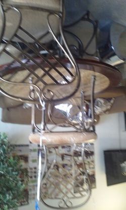 Dining. Table