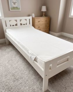 White Toddler Bed Frame with Mattress