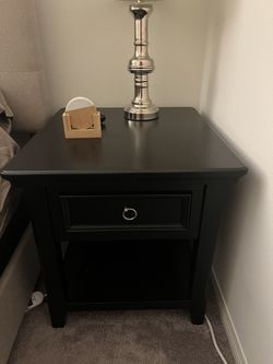 Nightstand/side Table (2)