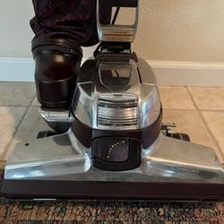 Vacuum, Kirby 