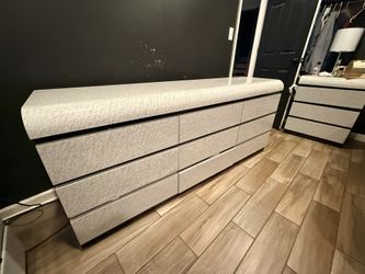 5 Piece Vintage Bedroom Set