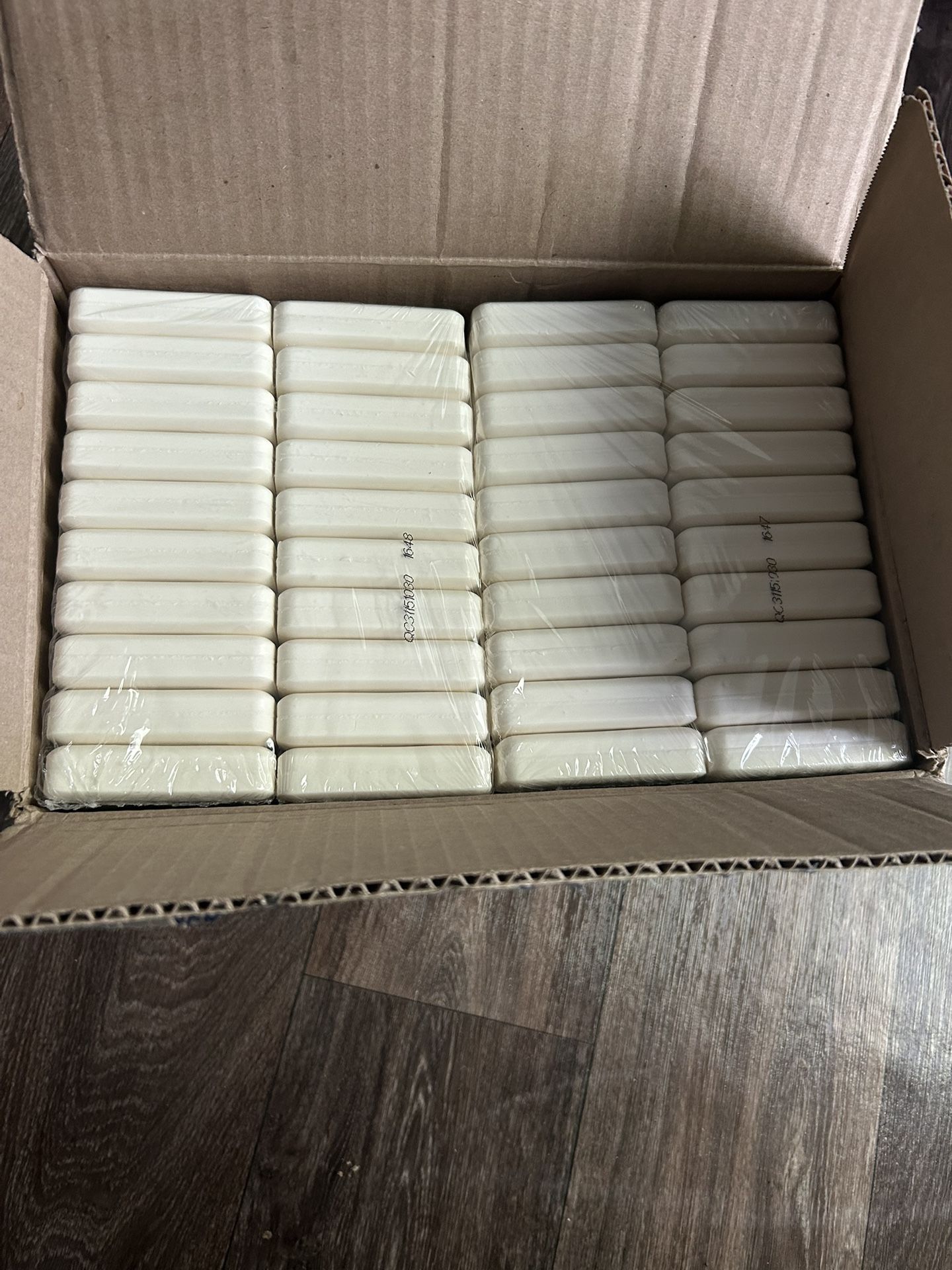 600-count case / Dial 2.25 oz. Unwrapped Deodorant Bar Soap