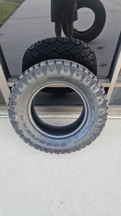 275/70R18 Goodyear Wrangler Duratracs