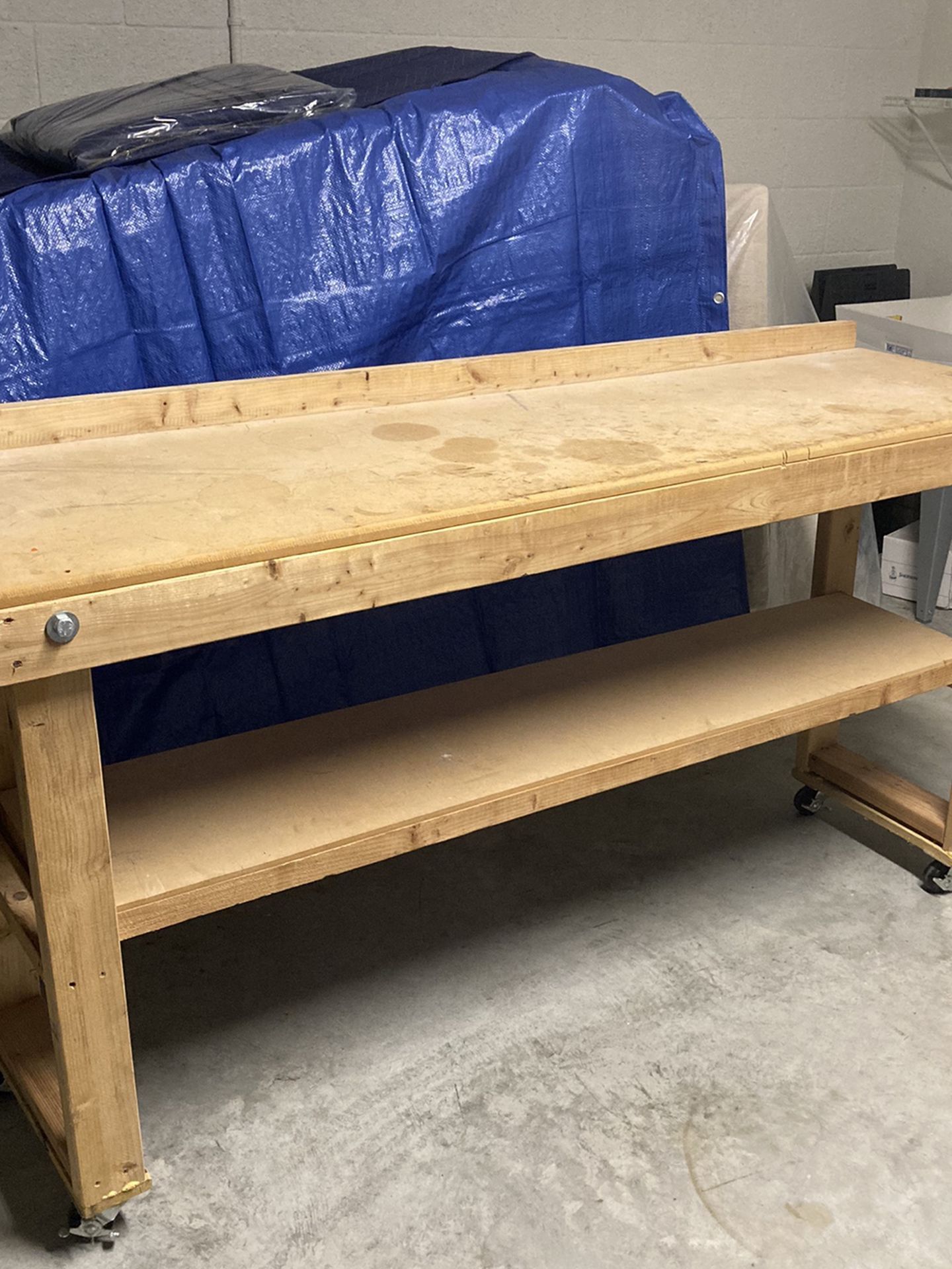 Folding Work Bench with Vise