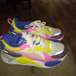 WOMEN PUMA SHOES
