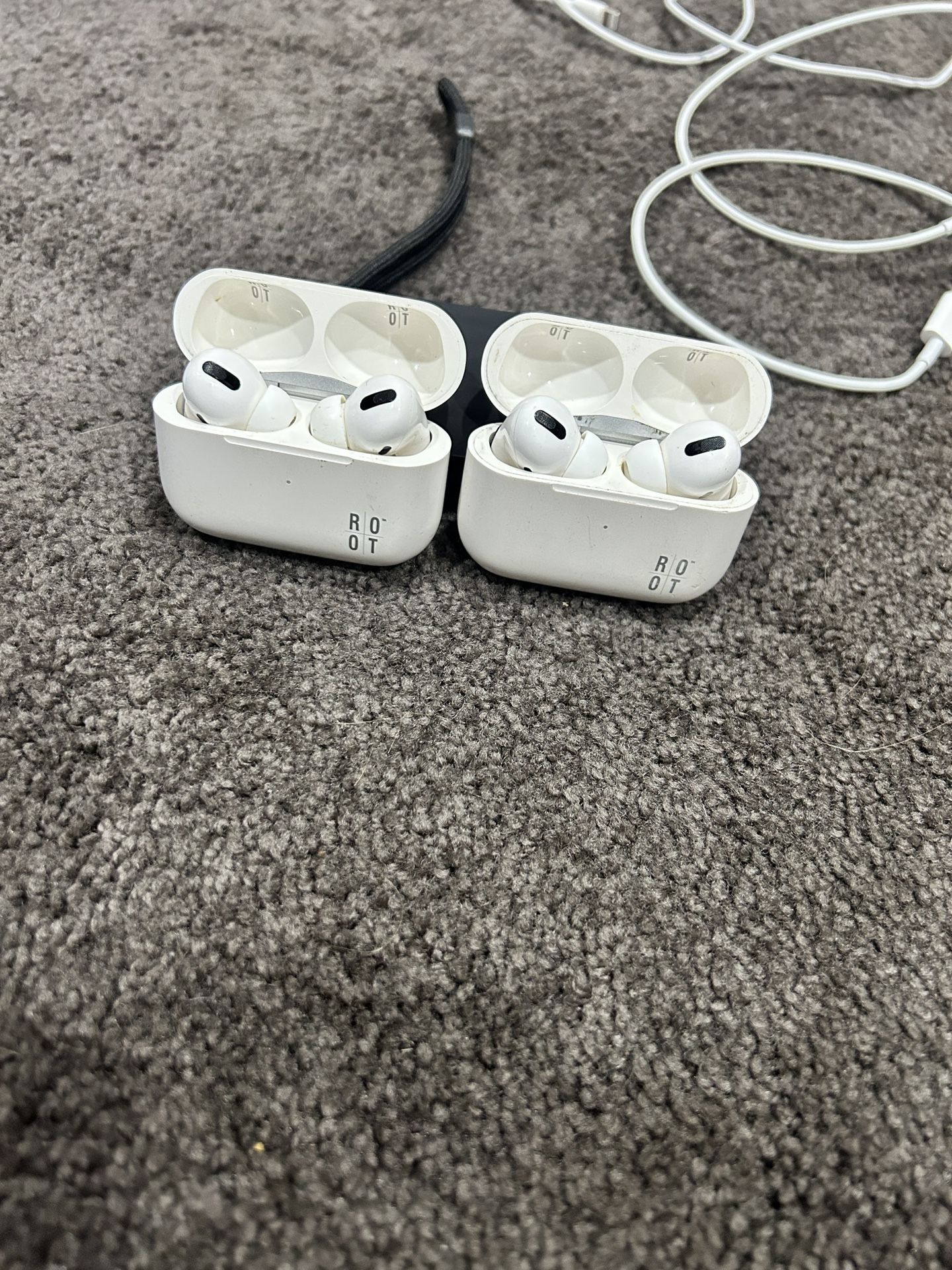 AirPods