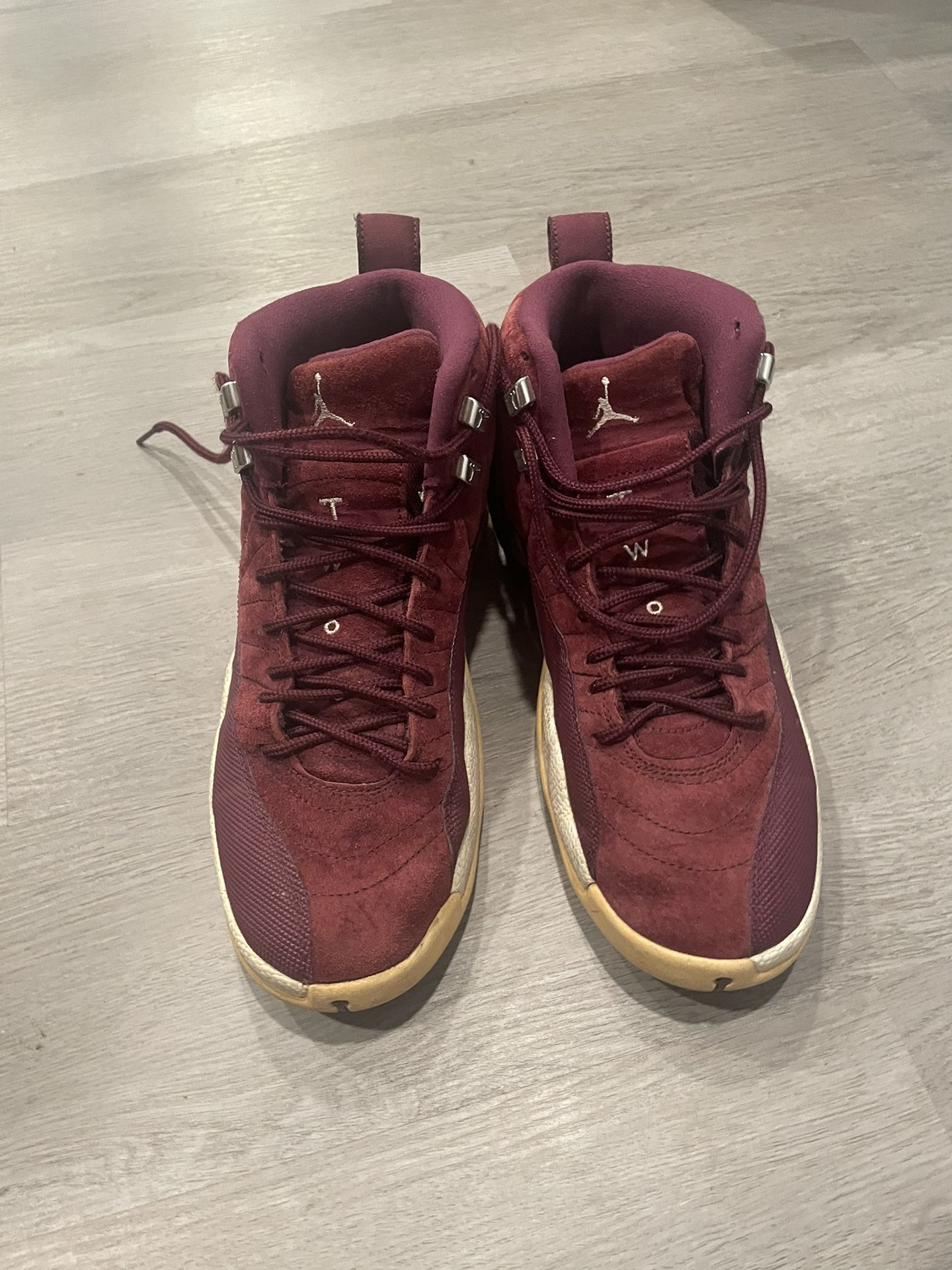 Jordan 12 Bordeaux