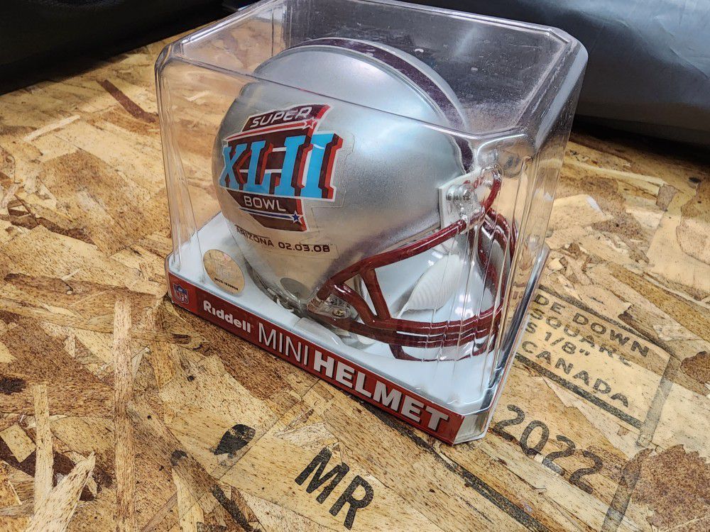 Super Bowl XLII (42) NFL Mini Helmet