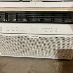 Toshiba 8000 BTU Window Air Conditioner 