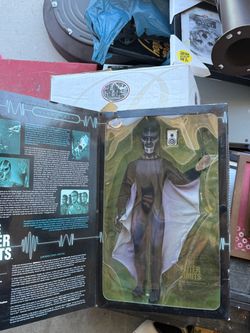 The Outer Limits Ebonite Interrogator Action Figure