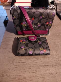 Coach
Mini Klare Crossbody In Signature Canvas With Country Floral Print
