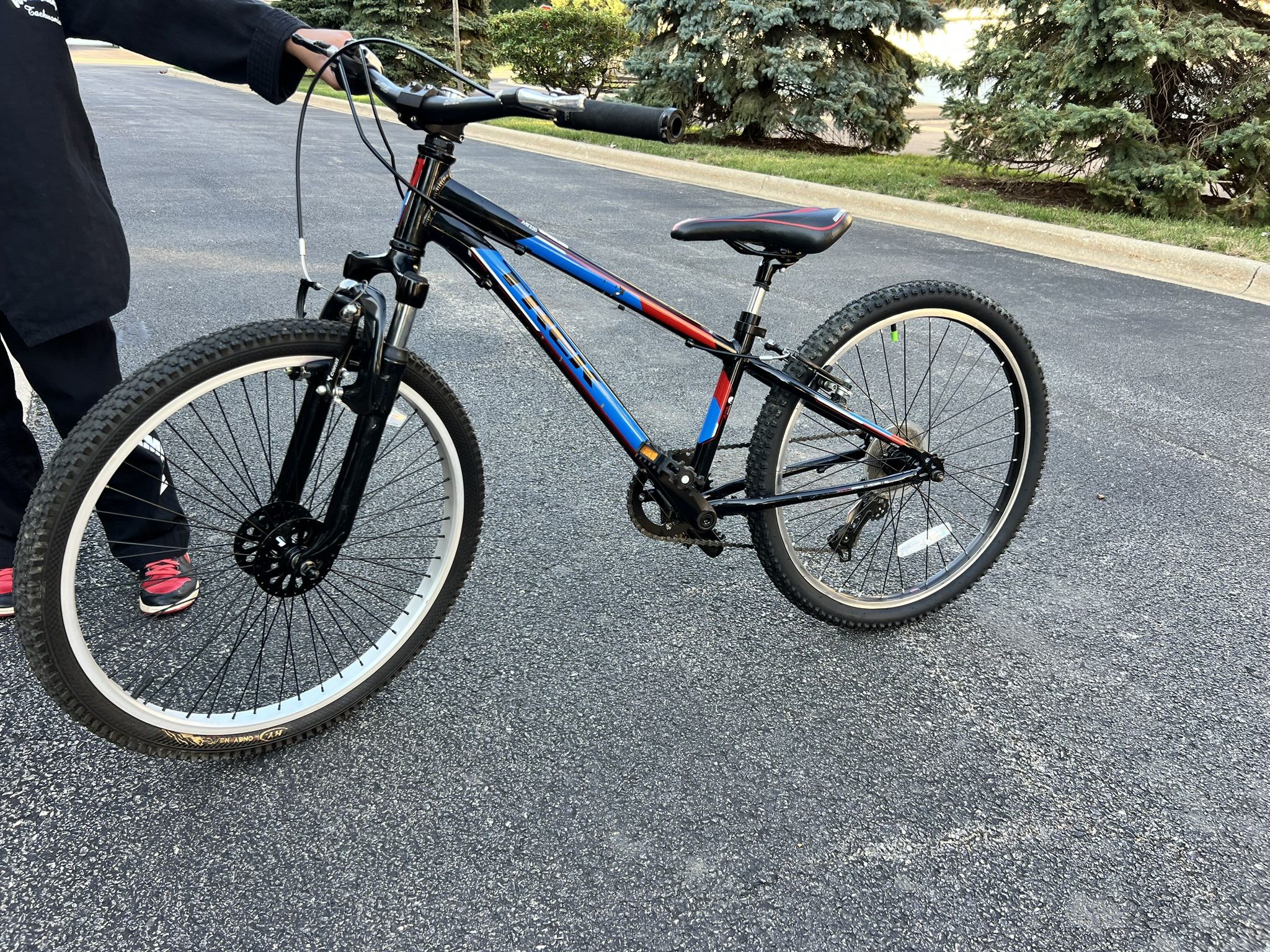 Mountain Bike For Bigger Kids Or Teenagers