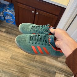 Adidas Gazelle Sz 9.5